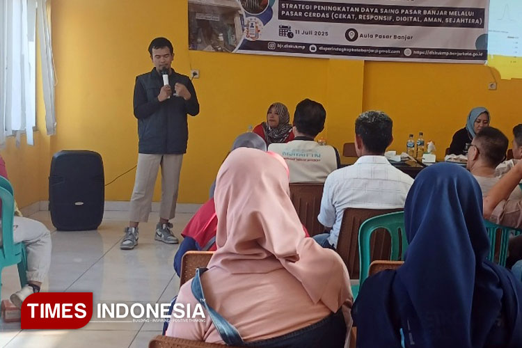 Pemasaran Digital Dongkrak Omzet Pedagang Pasar Banjar