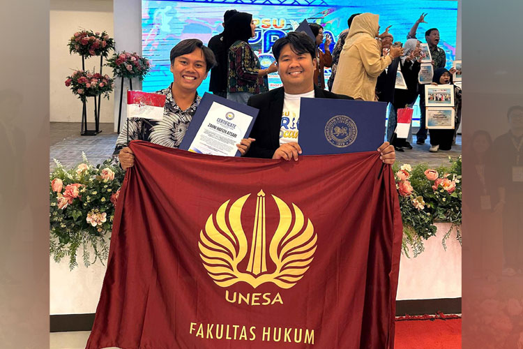 mahasiswa-Fakultas-Hukum-Universitas-Negeri-Surabaya-23.jpg