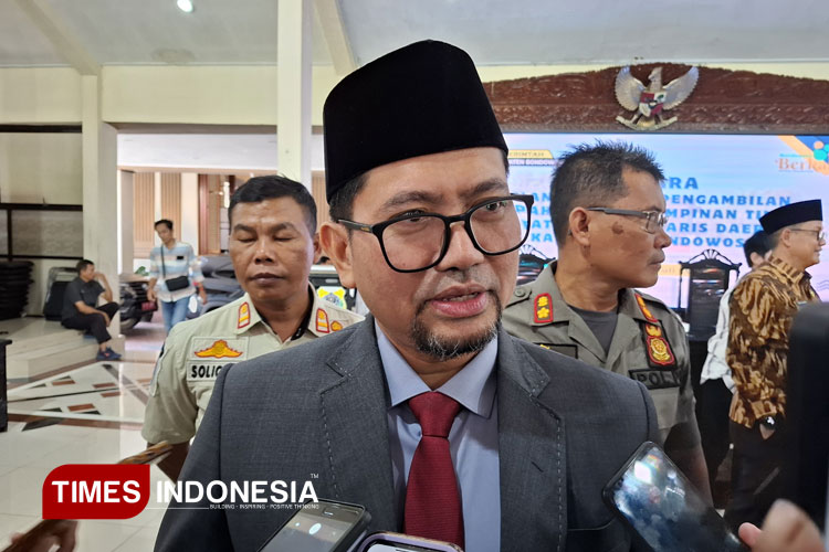 Sekretaris Daerah Kabupaten Bondowoso Fathur Rozi saat dikonfirmasi (FOTO: Moh Bahri/TIMES Indonesia)