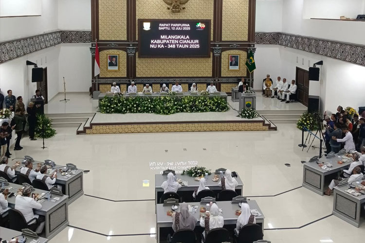 Momen saat sidang paripurna DPRD Cianjur. (FOTO: Engkus for TIMES Indonesia)