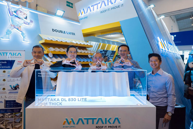 Basuki Tjahaja Purnama (Ahok) saat menghadiri peluncuran produk atap uPVC terbaru MATTAKA di IndoBuildTech 2025, ICE BSD City. (Foto: Istimewa)