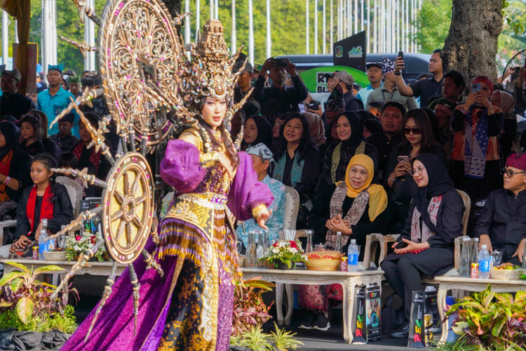 Gubernur-Khofifah-2.jpg