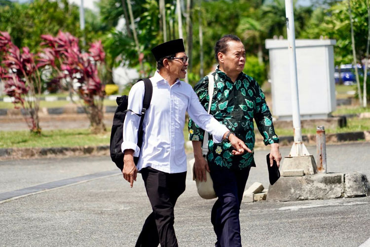 KH Muhammad Imam Aziz: Simbol Keikhlasan dalam Pengabdian