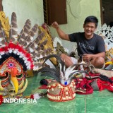 Dari Limbah Jadi Cuan, Kreativitas Pemuda Jombang Raup Puluhan Juta Lewat Kostum Karnaval