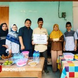 Kagamahut Jatim dan Pusat Serahkan Tali Asih bagi Keluarga Mahasiswa UGM Korban Laka Laut