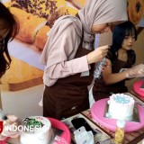 Re-opening, Toko Roti Madinah Gelar Workshop Cake Decorating