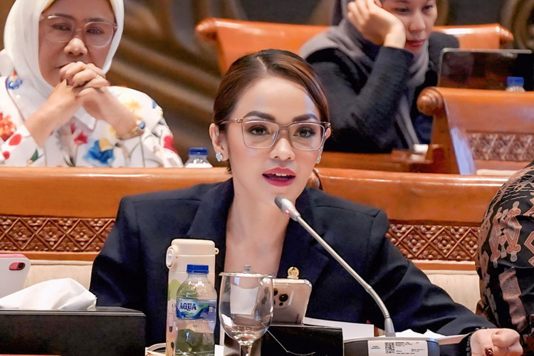 Anggota Komisi I DPR RI dari Fraksi NasDem, Andina Thresia Narang. (Foto: Ist)