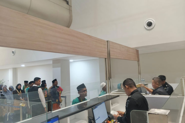 Bandara-3.jpg