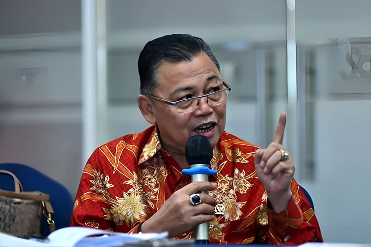 Dr. (H.C.) Cornelis, M.H., Anggota Komisi XII DPR RI dari Dapil Kalimantan Barat. (Foto: DPR RI)