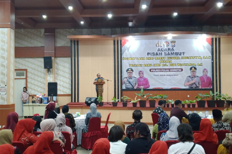 Kapolres Pulau Morotai Resmi Berganti, Bupati Rusli Berharap Sinergitas Tetap Terjaga