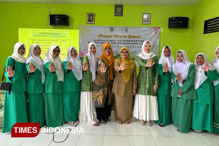 Fatayat NU Lamongan Goes to School Edukasi Tolak Perkawinan Anak