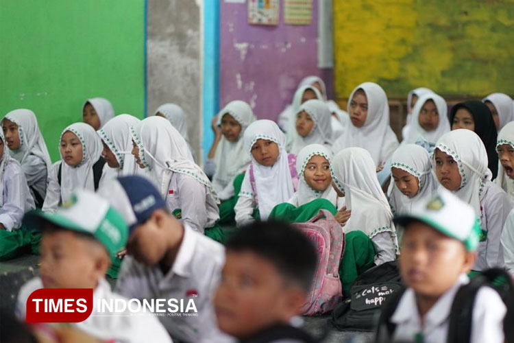 Hari-Pertama-Sekolah.jpg