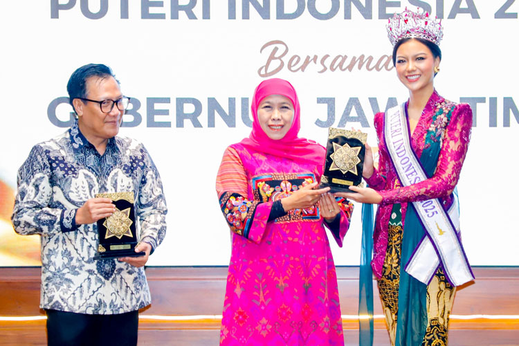 Gubernur Khofifah Sambut Puteri Indonesia 2025, Gaungkan Pariwisata dan Budaya Jatim di Kancah Internasional