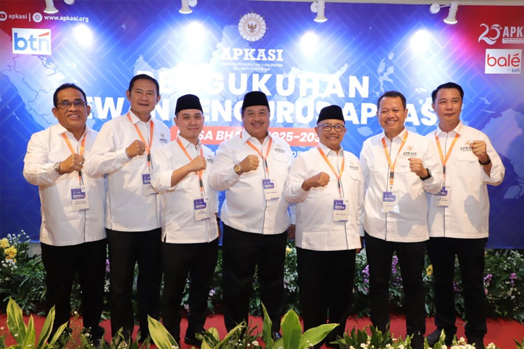 Resmi Jadi Wabendum APKASI, Bupati Jombang Warsubi Siap Kawal Transparansi Anggaran Daerah