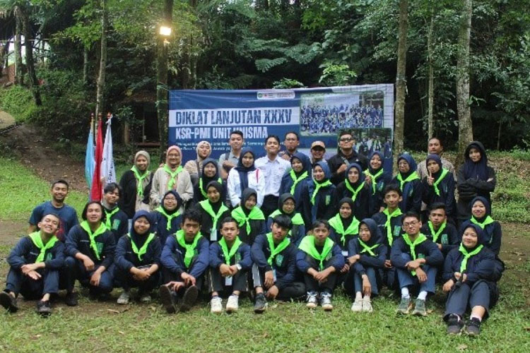 Kegiatan Diklat Lanjutan ke-35 UKM KSR-PMI Unit Unisma Malang di Lembah Merkusi Precet Wagir. (FOTO: AJP TIMES Indonesia)