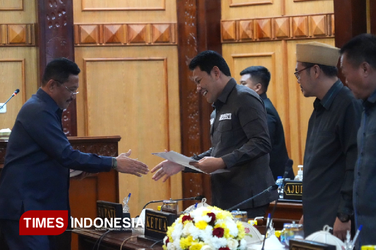 Anomali Sikap Fraksi PDIP Sidoarjo Terhadap LPJ APBD 2024: Menerima Kemudian Menolak