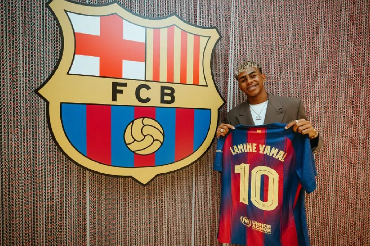 Warisi Nomor 10, Lamine Yamal Siap Teruskan Warisan Lionel Messi