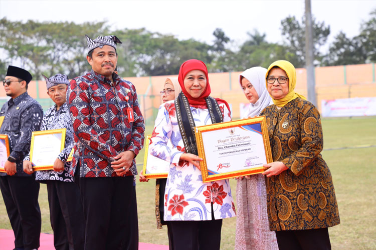 Gubernur-Khofifah-11.jpg