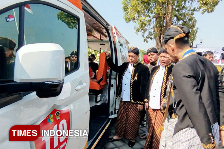 Berbusana Adat Jawa, Bupati Madiun Pimpin Upacara Hari Jadi ke-457 Kabupaten Madiun