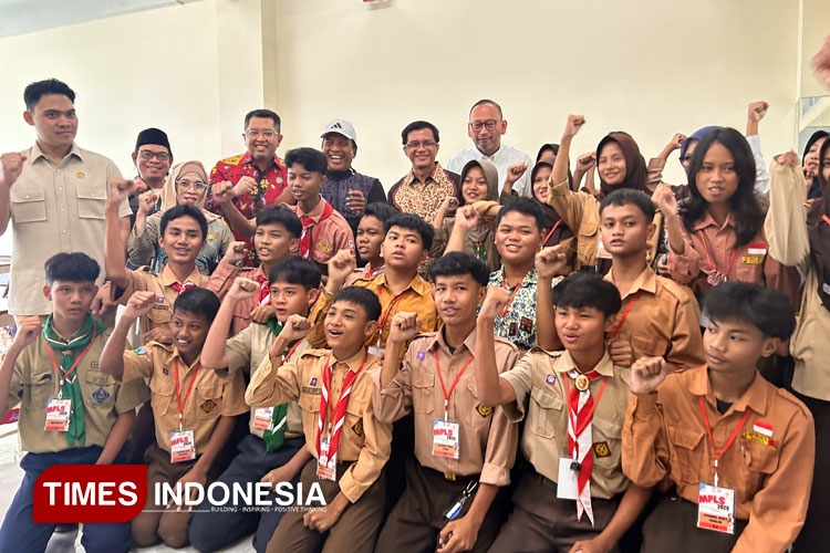 Prof Abdul Haris Kunjungi Sekolah Rakyat Menengah Atas XXI Surabaya