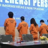 Lima WNA Diamankan Kantor Imigrasi Kediri