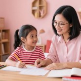 10 Cara Efektif Belajar Membaca untuk Anak TK, Seru dan Mudah Dipahami