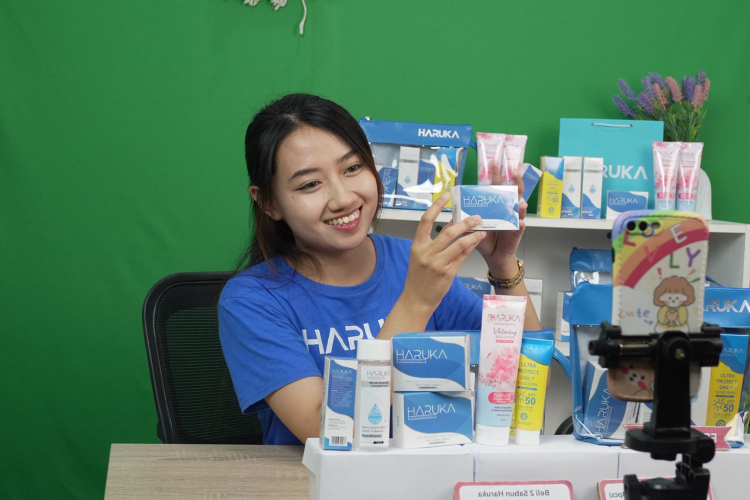 Dipakai Lebih dari 40.000 Wanita, Haruka Hadirkan Skincare Ramah Autoimun dan Kulit Sensitif