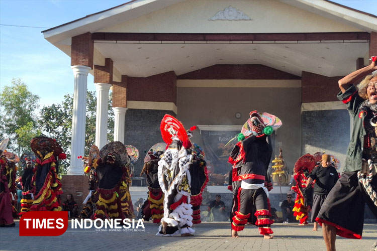 Rampak-Barong.jpg