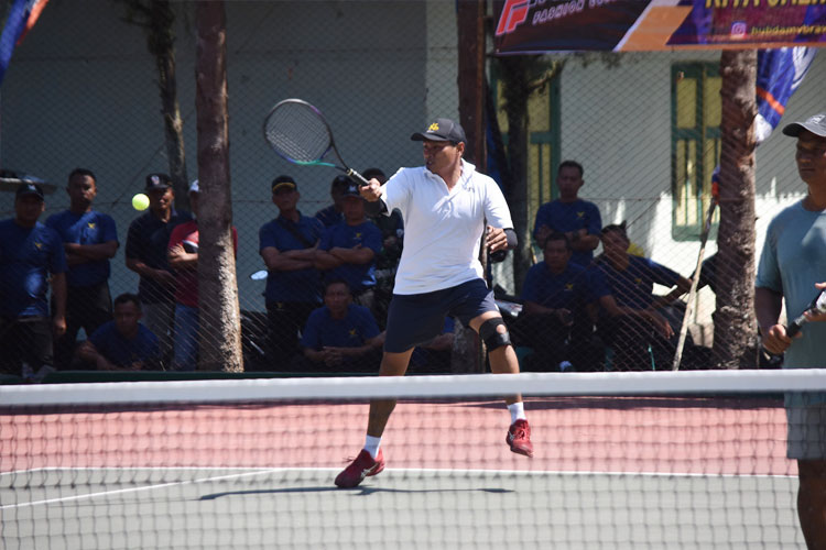 Final-turnamen-tenis-Piala-Kahubdam-V-Brawijaya-2.jpg