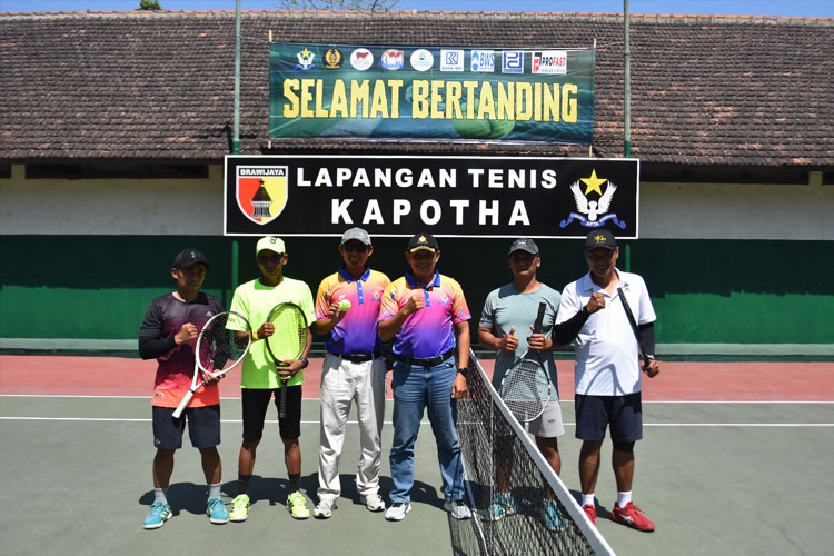 Final-turnamen-tenis-Piala-Kahubdam-V-Brawijaya-3.jpg