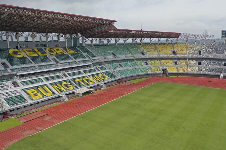 Gelora-Bung-Tomo.jpg
