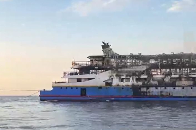 KM Barcelona V Terbakar di Laut Sulut, 280 Penumpang Dievakuasi, 3 Meninggal