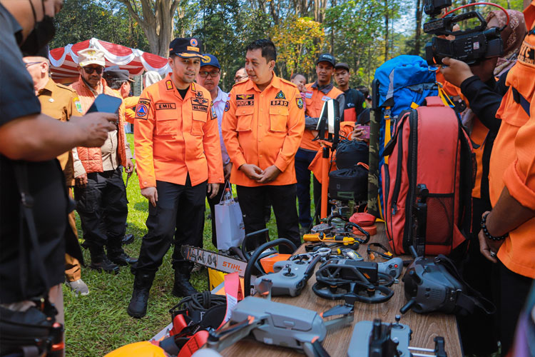 Wagub Jatim Emil Dardak Pimpin Apel Kesiapsiagaan Kebakaran Hutan dan Lahan