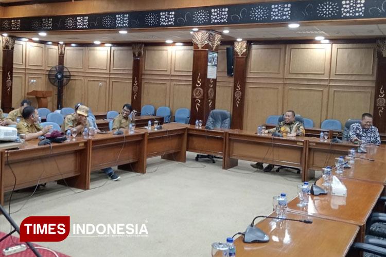 Khawatir Ganggu Pembangunan, Kades Desak DPRD dan Bupati Sidoarjo Akhiri Ketegangan