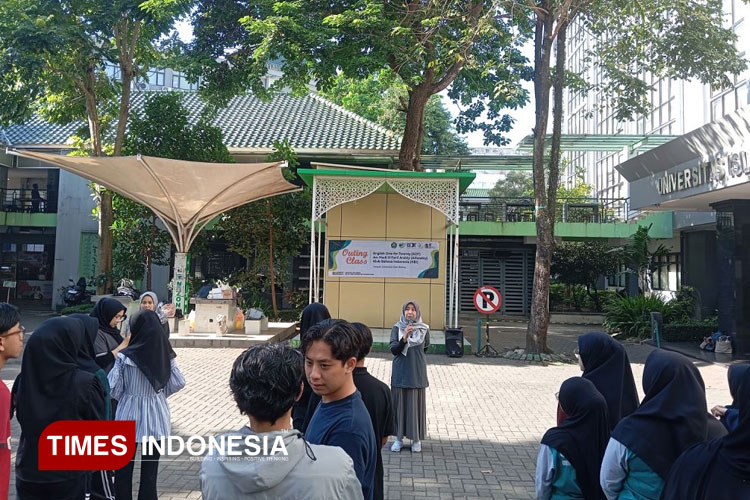 Kegiatan Outing Class dalam rangka penutupan Program Bahasa Asing oleh Lembaga Pengembangan Bahasa Asing dan Bahasa Indonesia bagi Penutur Asing. (FOTO: AJP TIMES Indonesia)