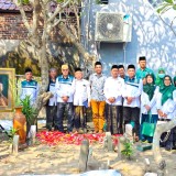 PKB Sidoarjo Tak Lupa Jasa Kiai, Sambut Harlah ke-27 dengan Ziarah Makam Ulama NU