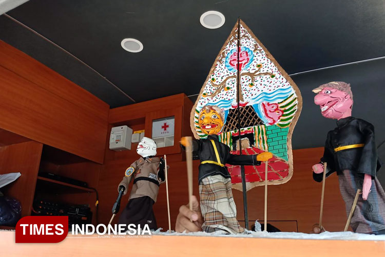 Wayang Golek yang digunakan Polresta Banyuwangi untuk memberikan pesan anti bullying kepada anak TK. (Foto : Polresta Banyuwangi for TIMES Indonesia)
