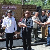 Resmikan Desa Budaya, Sekda Bondowoso: Generasi Jangan Tercabut dari Akar Budaya