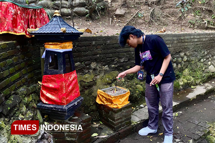 Petirtaan-Watugede-3.jpg