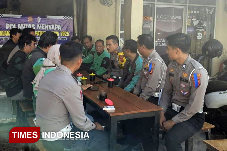 Polantas Menyapa Ojol, Edukasi Keselamatan Lalu Lintas di Majalengka