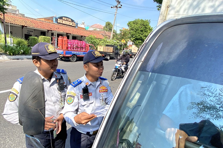 Dishub Kota Yogyakarta gencarkan melakukan razia KIR. (FOTO: Pemkot Yogyakarta)