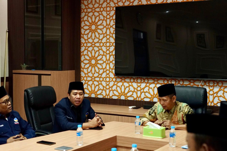 DPD Partai NasDem Kabupaten Sidoarjo saat silaturahmi bersama Pimpinan Daerah (PD) Muhammadiyah Sidoarjo. (Foto: Dok. Nasdem Sidoarjo)