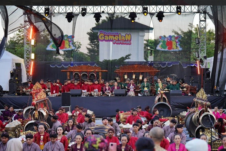 Ratusan Penabuh Gamelan Kolaborasi di Pembukaan Yogyakarta Gamelan Festival ke-30