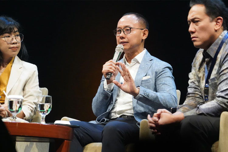 Wakil Ketua MPR RI Eddy Soeparno saat menjadi pembicara dalam Indonesia Net Zero Summit (INZS) 2025 yang digelar Foreign Policy Community Indonesia (FPCI).