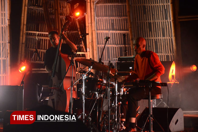 Jazz-Gunung-Bromo-3.jpg