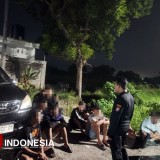 Razia Tipiring Polres Gresik, Puluhan Pelajar Terciduk Minum Miras