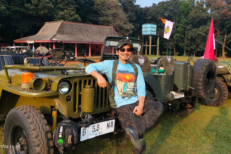 Wawan Wood, anggota Jakarta American Jeep (JAJ) saat acara HUT ke-41 JAJ yang digelar di Bukit Perkemahan Cibubur, Sabtu (26/7/2025). (Foto: dok Wawan Wood)