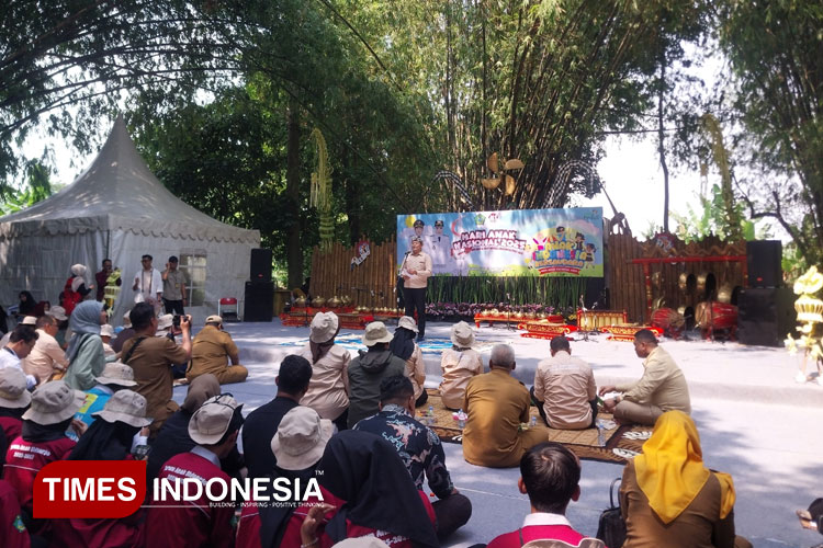Bupati-Sidoarjo-Subandi.jpg
