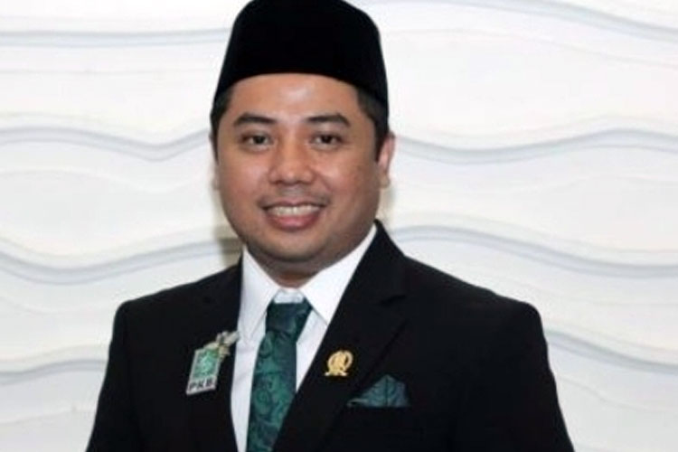 Anggota Komisi A DPRD Jatim, Ubaidillah, menyampaikan desakannya kepada Pemprov Jatim fokus isu krusial pemberantasan narkoba. (Foto: Kominfo Jatim)