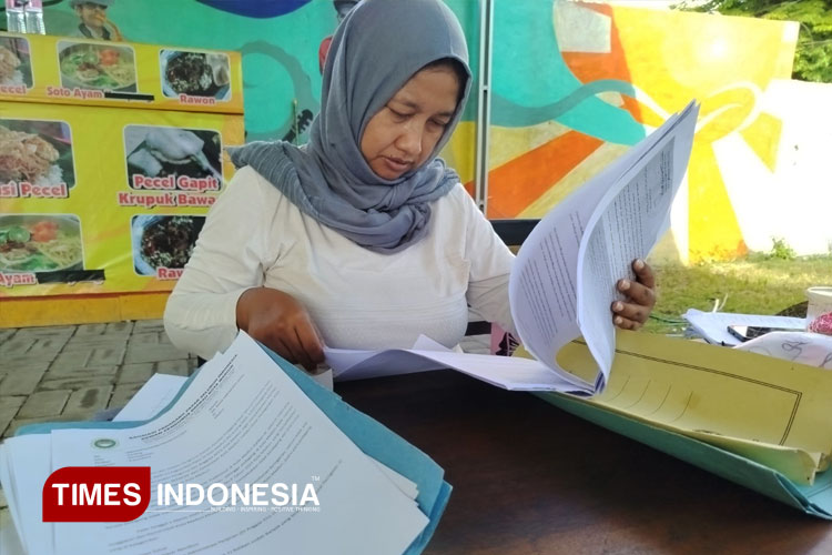 Mayang-Lili-Mawarti-4.jpg